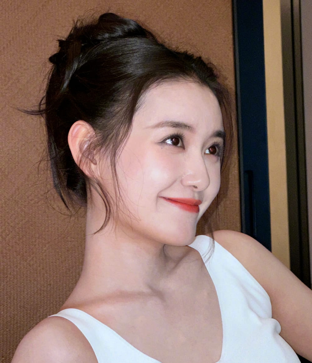 超美氛围感蒋依依头像高清无水印精选_18