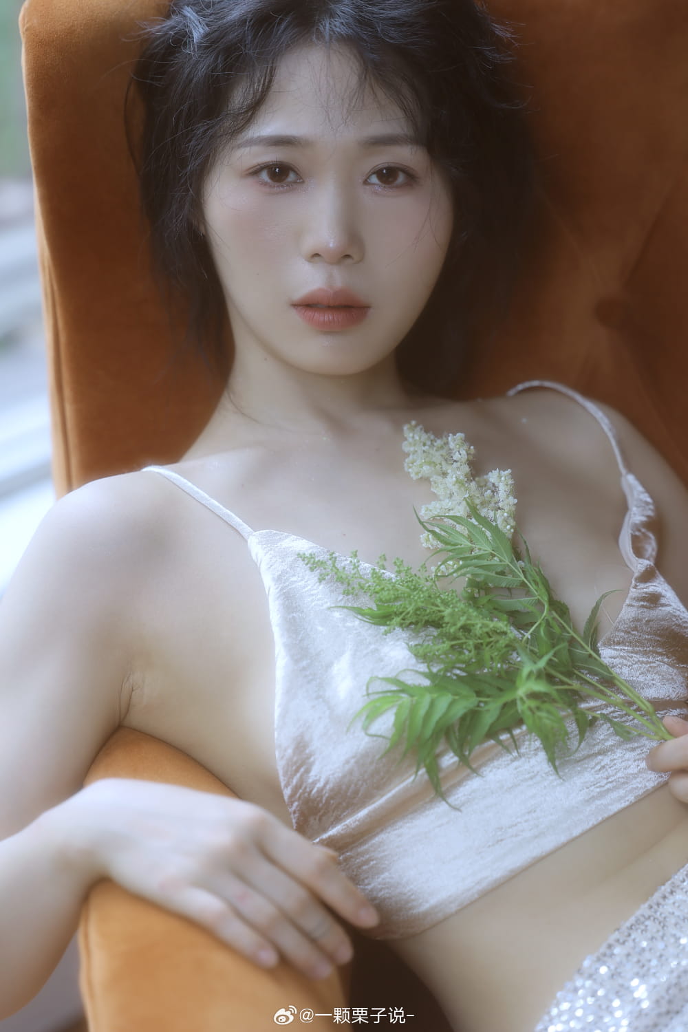 为什么胸小的姑娘一般脾气都特大？图文_5
