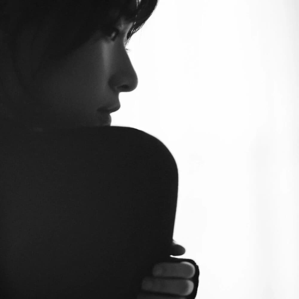 冷冰冰系列头像,冷色调冷美人女生头像_12
