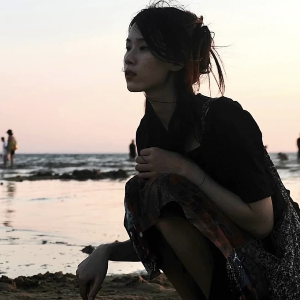 冷冰冰系列头像,冷色调冷美人女生头像_14