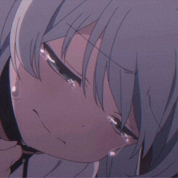 好看又EMO的女生头像无水印图片_14