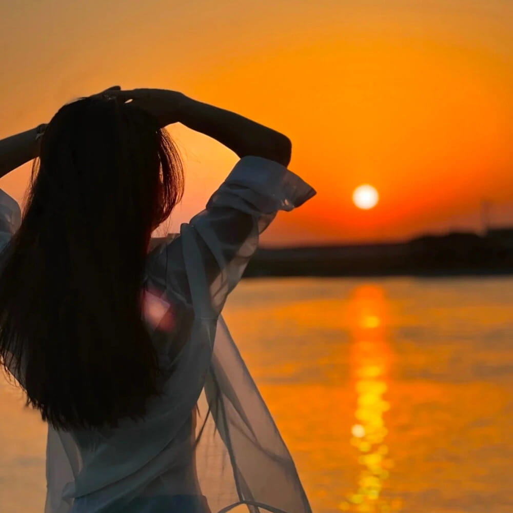 好看的夕阳绝美头像，绝美落日背影情侣微信头像_8