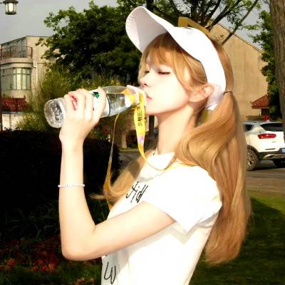 酷到掉渣的女生头像，女生用的酷酷的头像_21