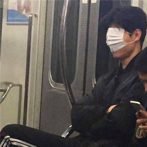 绝对有大病的沙雕智障头像，好看但有病的微信头像_3