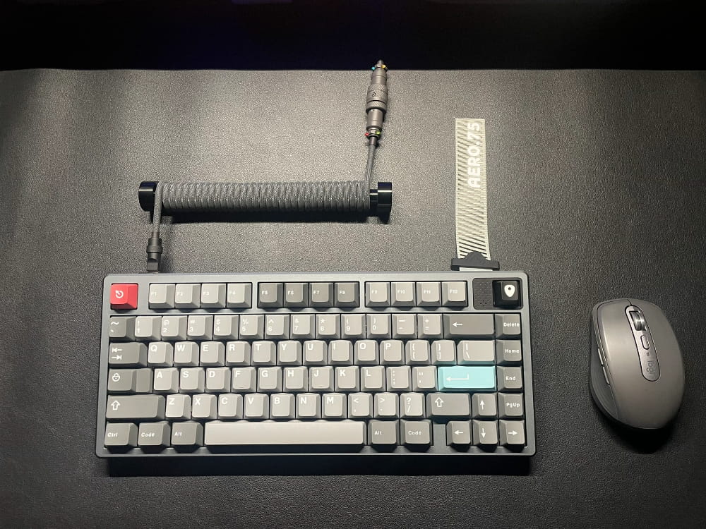 gray studio aero75键盘实拍图 质感不错_2