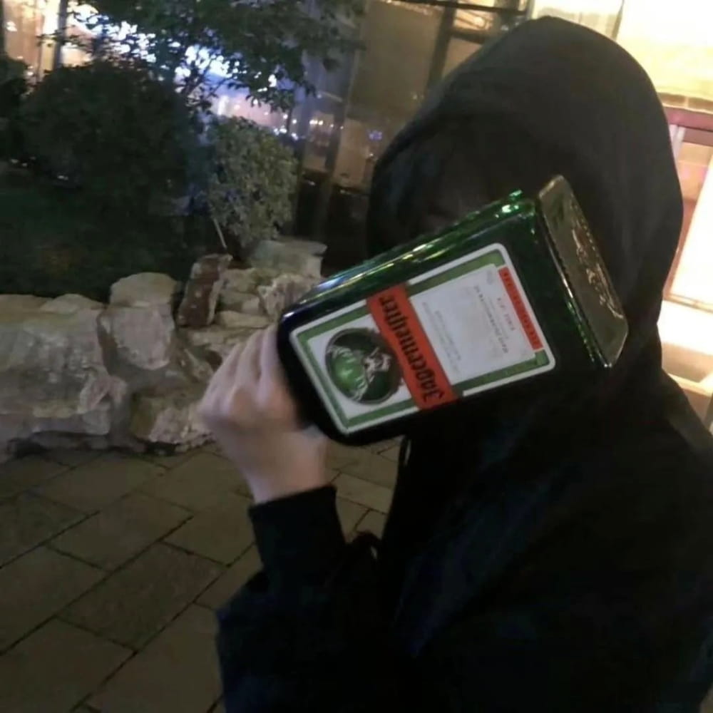 头像越怪本人越帅微信头像_20