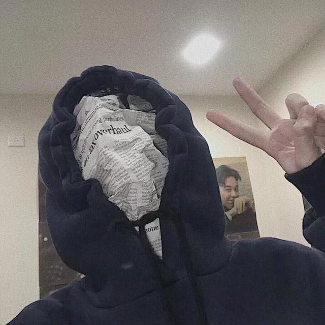 头像越怪本人越帅微信头像_3