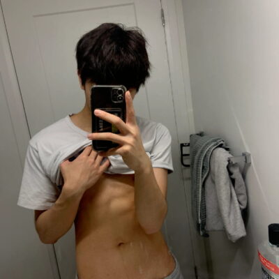 16岁男生的腹肌照片，16岁学生照片帅气阳光图片