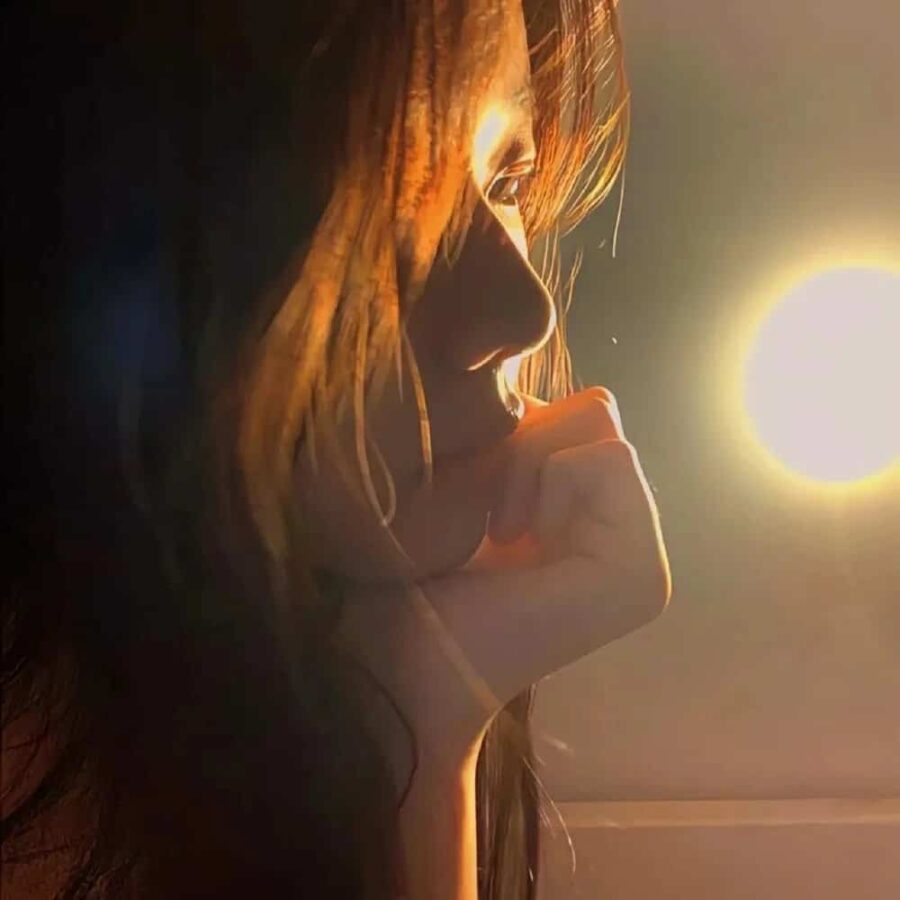 高级emo伤感女生头像 流眼泪伤心难过委屈自己朦胧感情绪头像_15