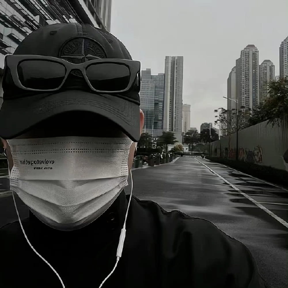 16岁帅哥照片头像真实照片清楚_11