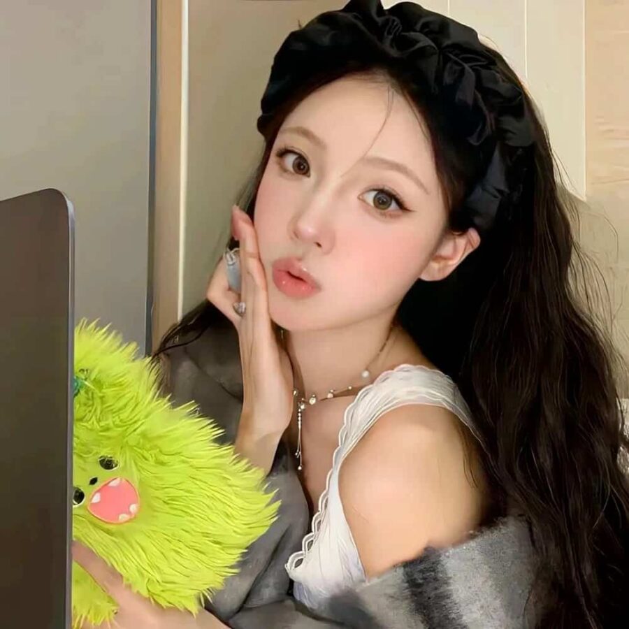 小众高级感招桃花女生头像 温柔甜美氛围感优质女头_12