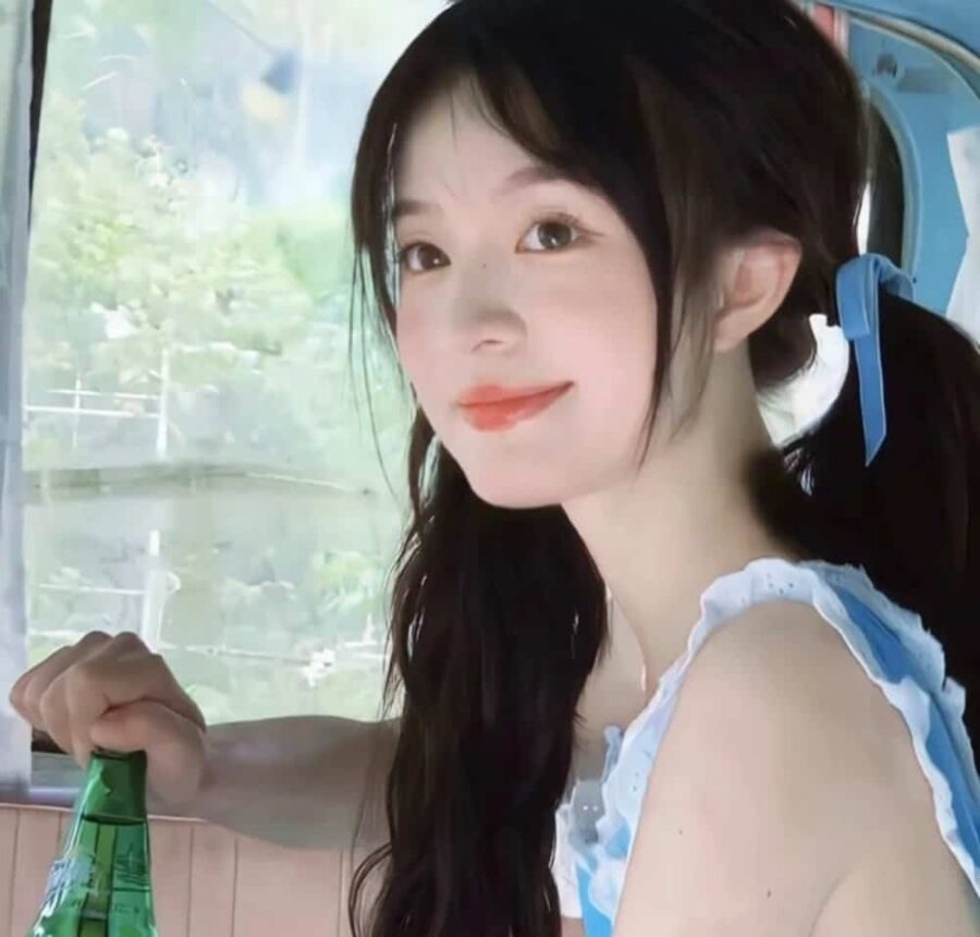 小众好看不易撞甜美真人照片女生头像 可爱女孩自然正面照女头图_5