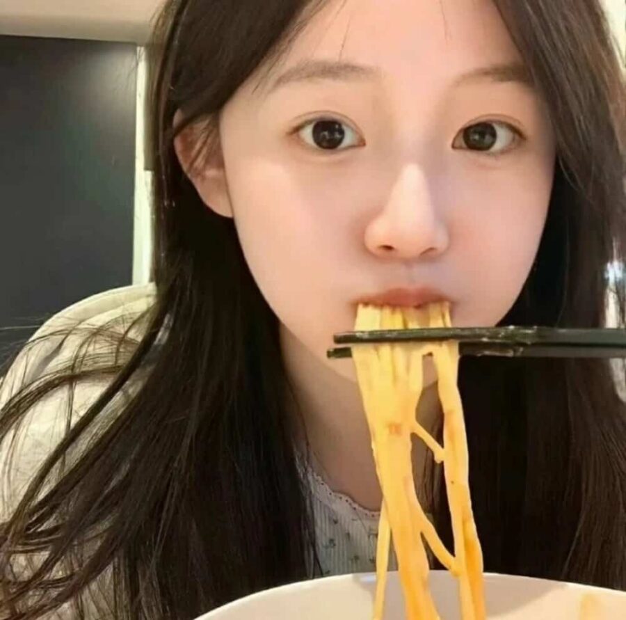 小众好看不易撞甜美真人照片女生头像 可爱女孩自然正面照女头图_7