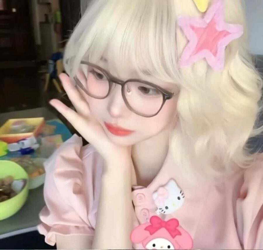 小众好看不易撞甜美真人照片女生头像 可爱女孩自然正面照女头图_9