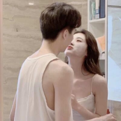 看了会脸红的情头！超甜伪禁欲系男女情侣头像