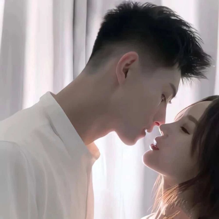 看了会脸红的情头！超甜伪禁欲系男女情侣头像_9
