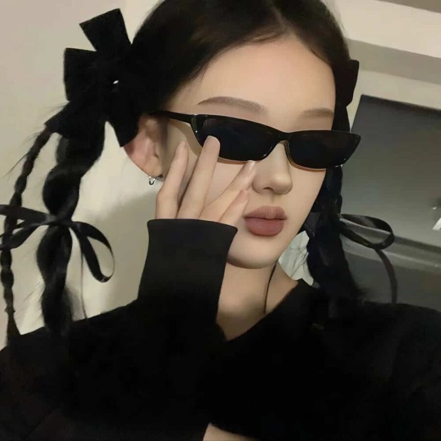 高级小众而又惊艳的ins风真人露脸女生头像 好看不易撞的女生微信头像_2