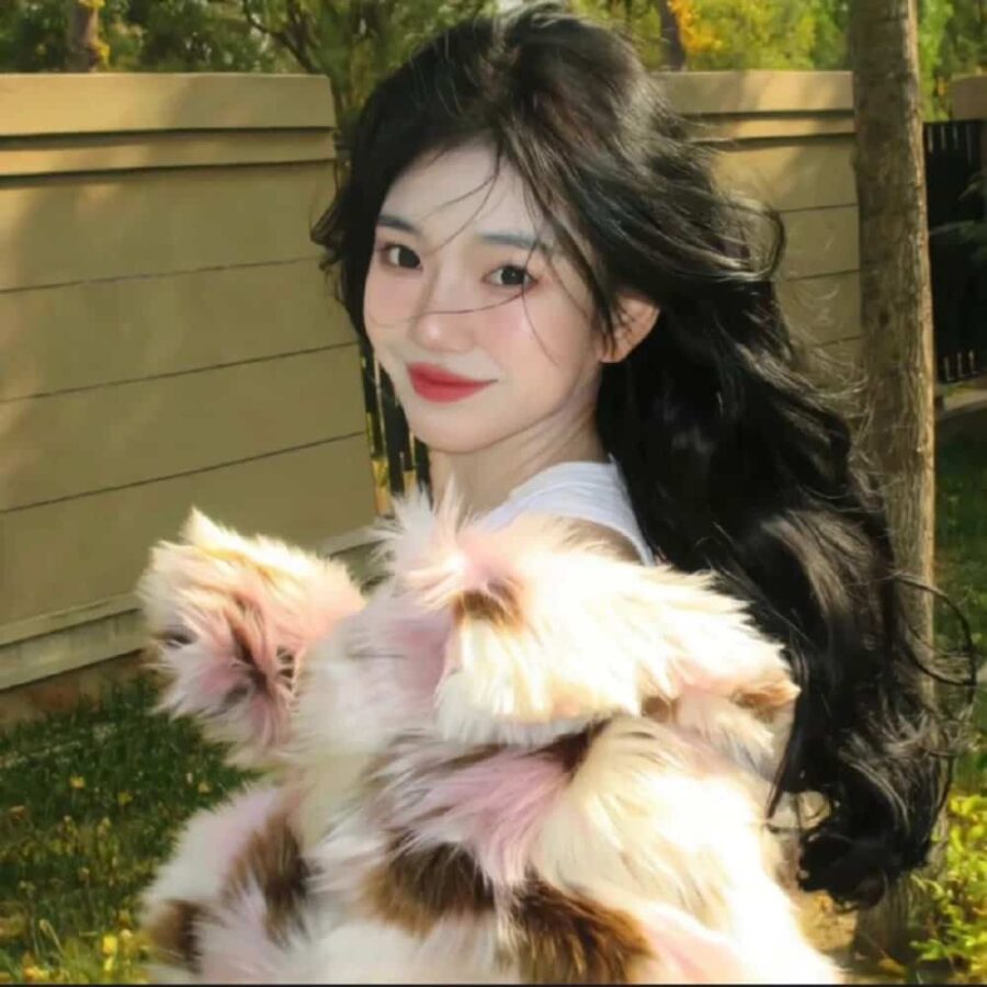 高级小众而又惊艳的ins风真人露脸女生头像 好看不易撞的女生微信头像_18
