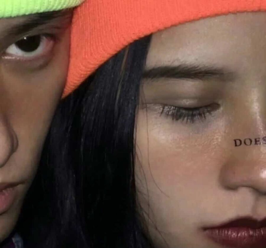 超A欧美风格一人一张情头 好看不易撞欧美情侣头像_19