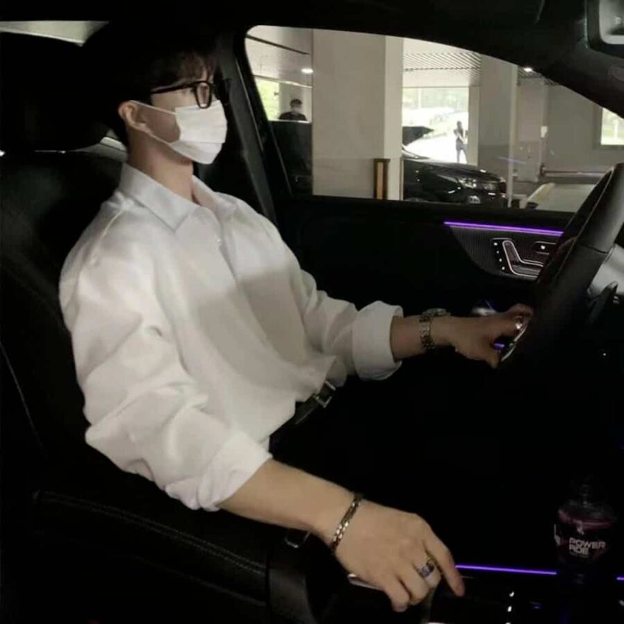 白色衬衫禁欲系男生清爽微信头像 少年感男头_6
