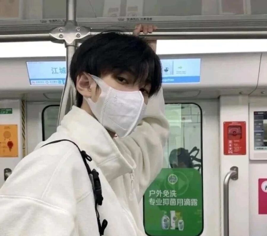 高级质感ins风简单干净男生头像 适合永久不换帅气男头_6