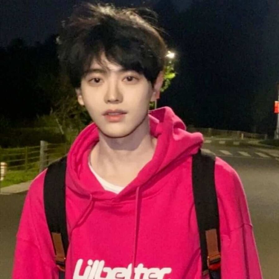 高级质感ins风简单干净男生头像 适合永久不换帅气男头_21