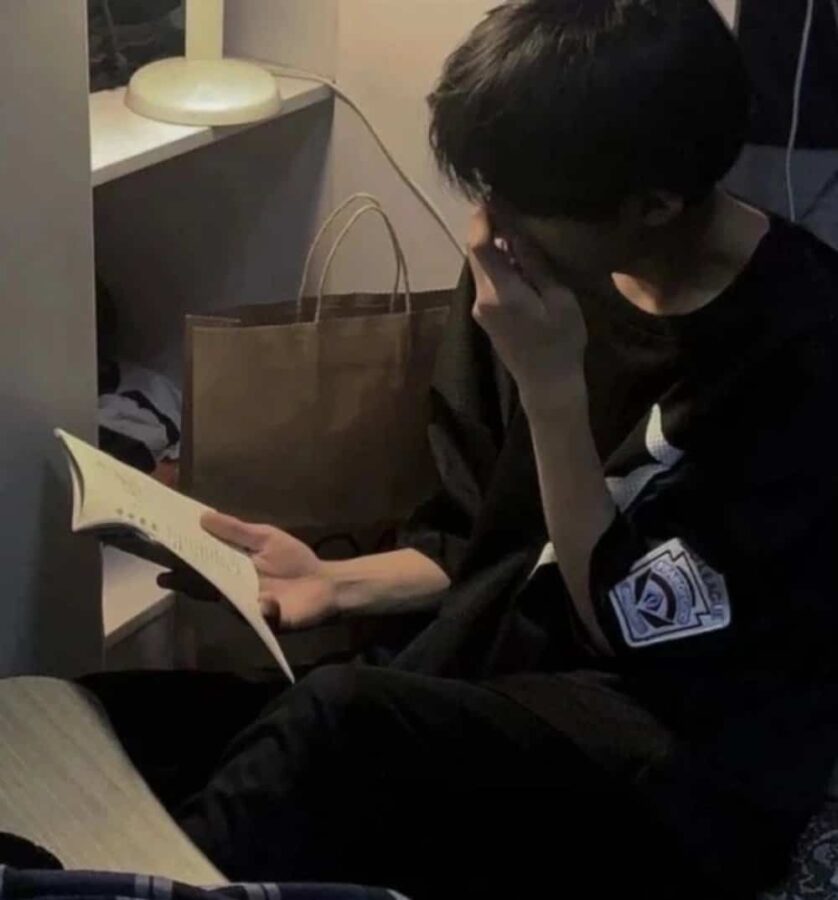 高级质感ins风简单干净男生头像 适合永久不换帅气男头_32