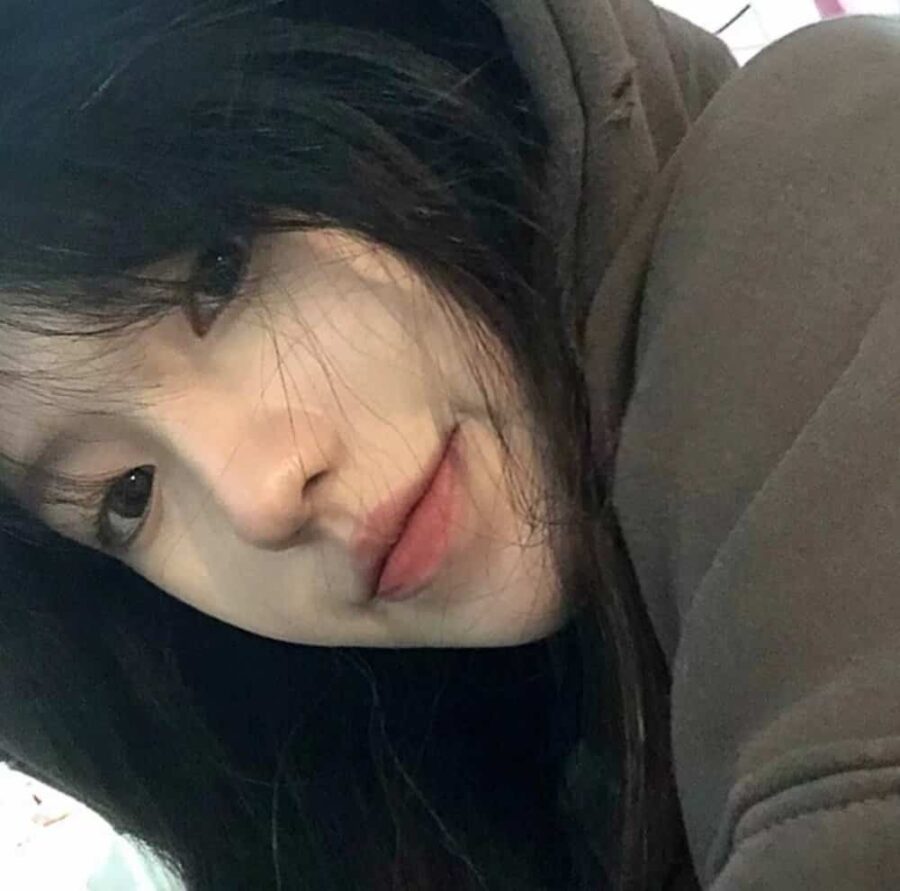 好看的朦胧ins风高级感甜美女生头像 惹男孩心疼的真人照片女孩头像_5