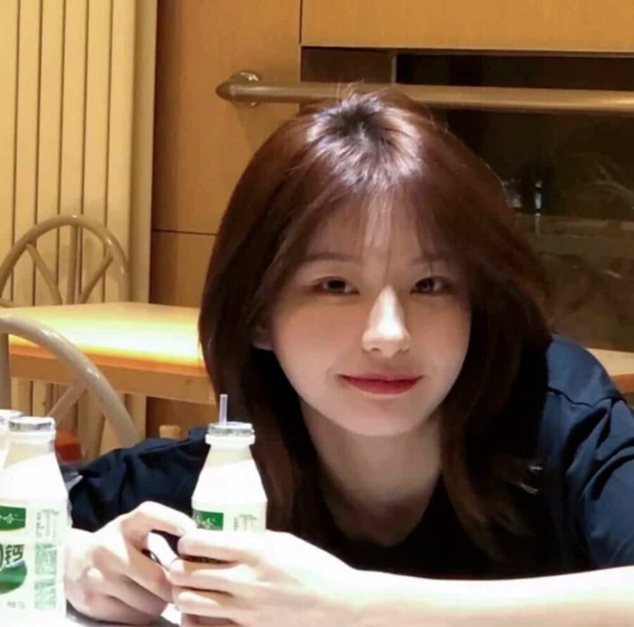 好看的朦胧ins风高级感甜美女生头像 惹男孩心疼的真人照片女孩头像_10