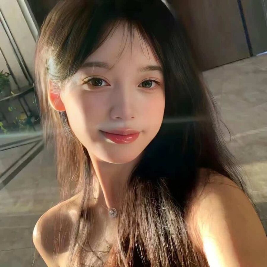 好看的朦胧ins风高级感甜美女生头像 惹男孩心疼的真人照片女孩头像_21