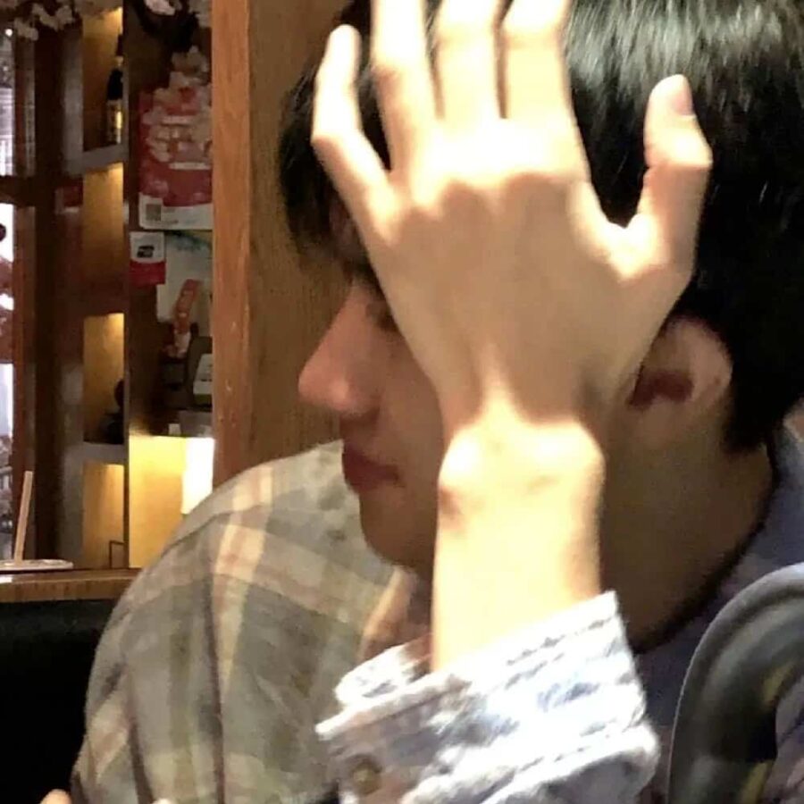 女孩喜欢的禁欲系优质男生头像 高级慵懒小众冷淡风男头_3