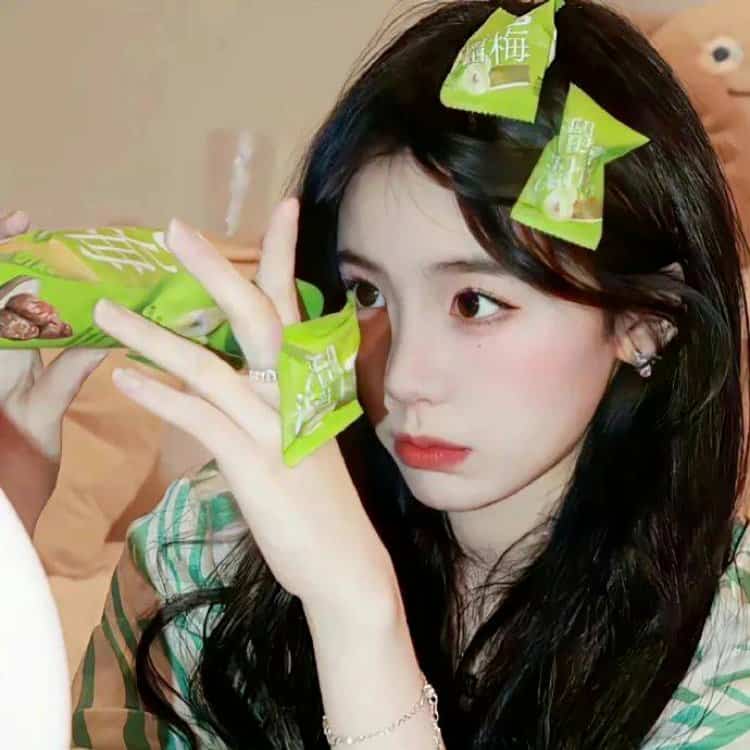 甜美可爱女孩真实生活照微信头像 软妹必备适合开学好看的女生头像_6