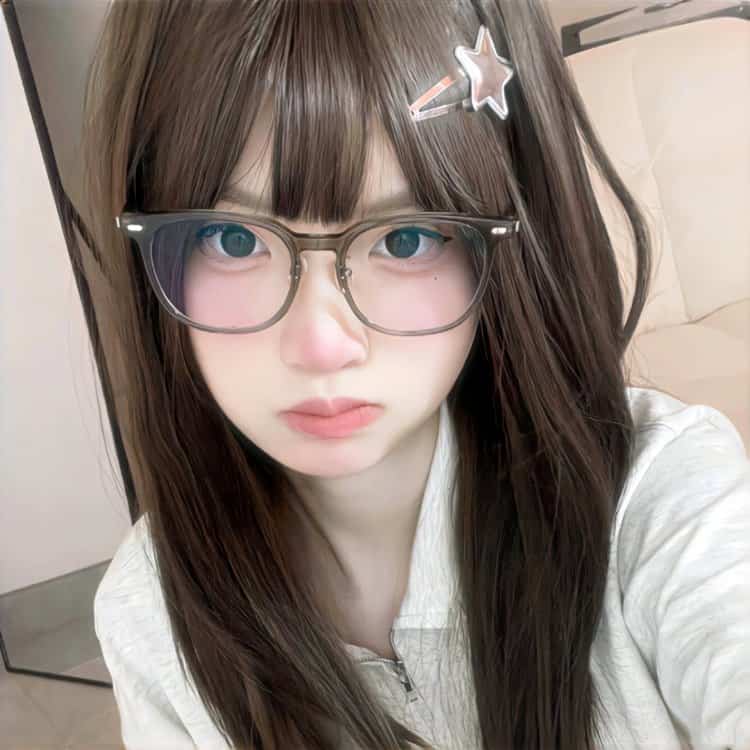 甜美可爱女孩真实生活照微信头像 软妹必备适合开学好看的女生头像_13