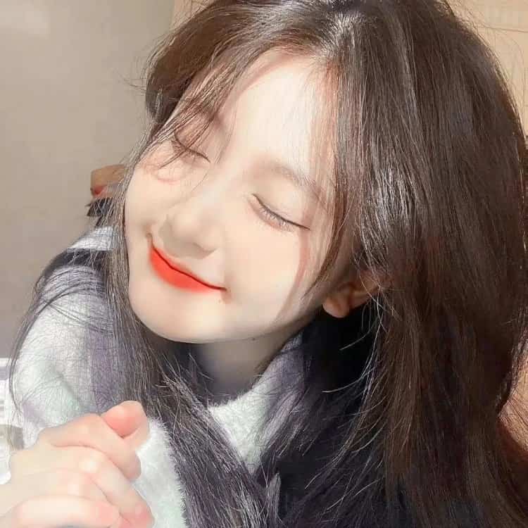 甜美可爱女孩真实生活照微信头像 软妹必备适合开学好看的女生头像_20