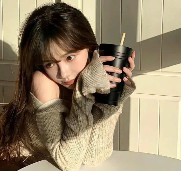甜美可爱女孩真实生活照微信头像 软妹必备适合开学好看的女生头像_25