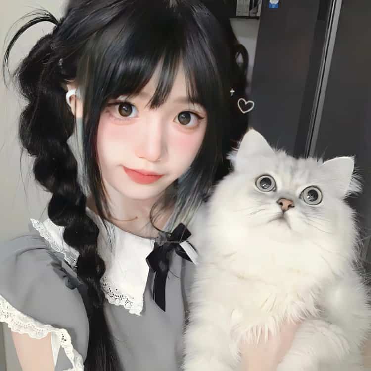 甜美女孩抱宠物猫狗有爱女生头像 真人女生抱宠物头像高清_7