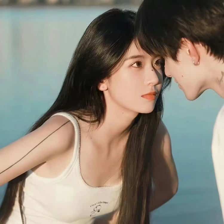 男朋友会喜欢的真人情侣头像高清图 高级感不俗气的氛围感情头_5