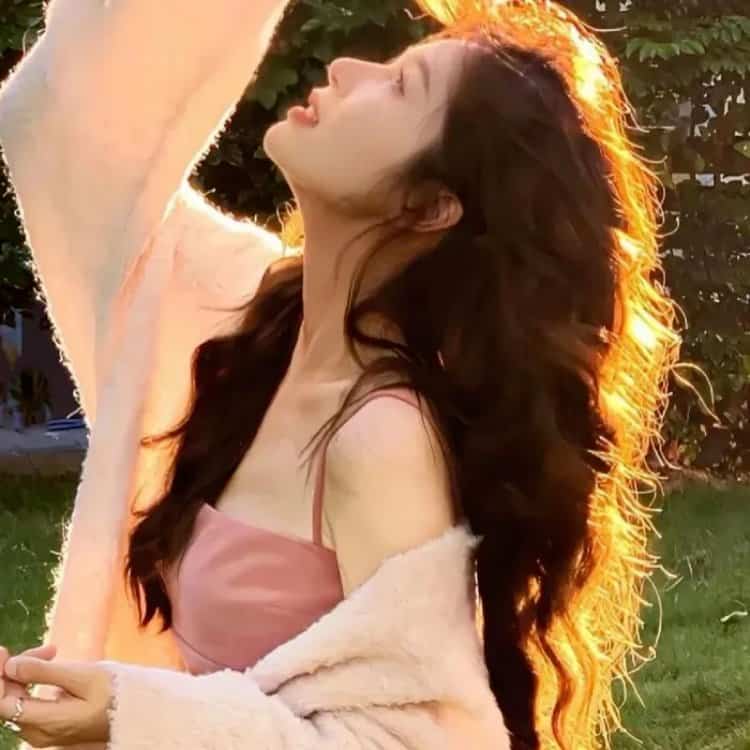 可盐可甜真人ins高级质感女生闺蜜头像高清图 适合长期不换的微信头像_4