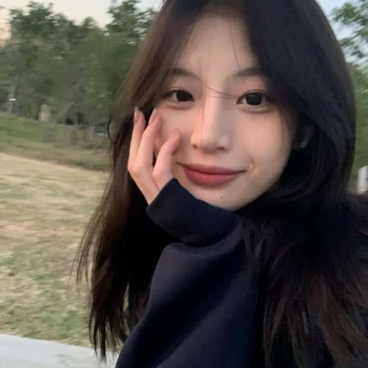 可盐可甜真人ins高级质感女生闺蜜头像高清图 适合长期不换的微信头像_11