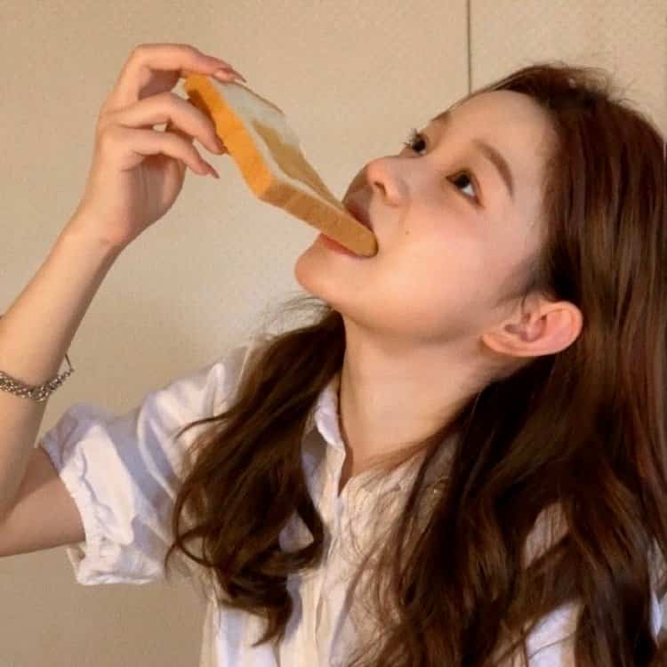 可盐可甜真人ins高级质感女生闺蜜头像高清图 适合长期不换的微信头像_18