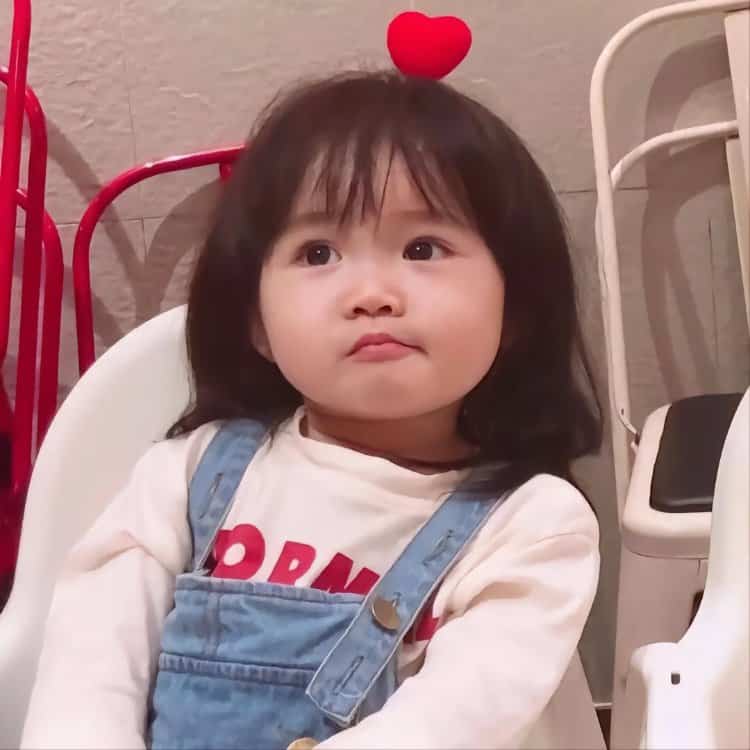 超萌可爱真人小孩子情侣头像图 二人专用小孩情头一人一张_11