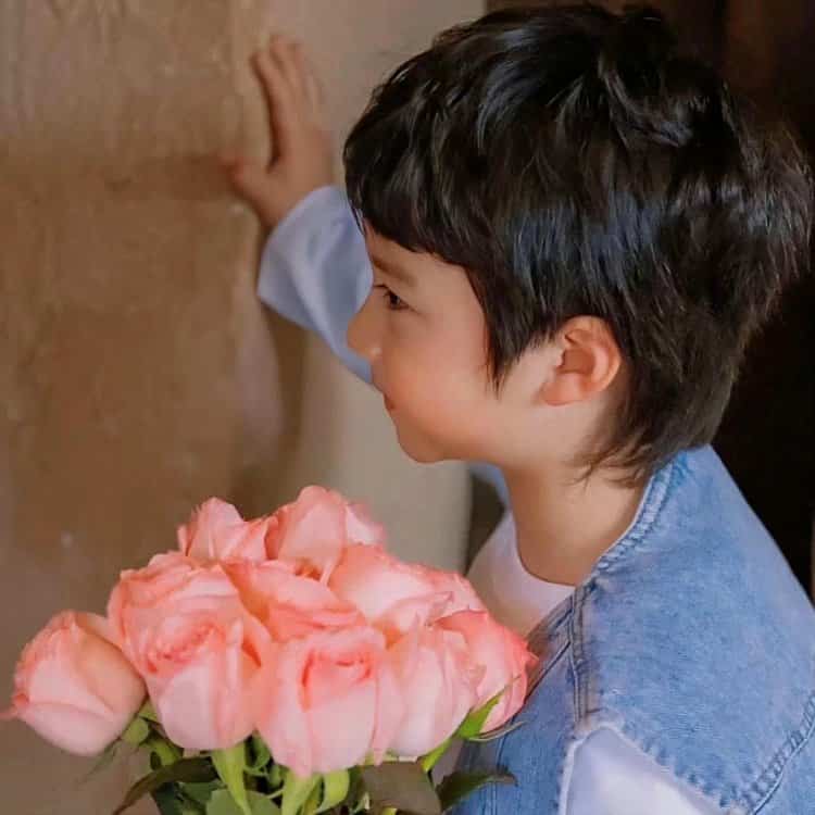 超萌可爱真人小孩子情侣头像图 二人专用小孩情头一人一张_16