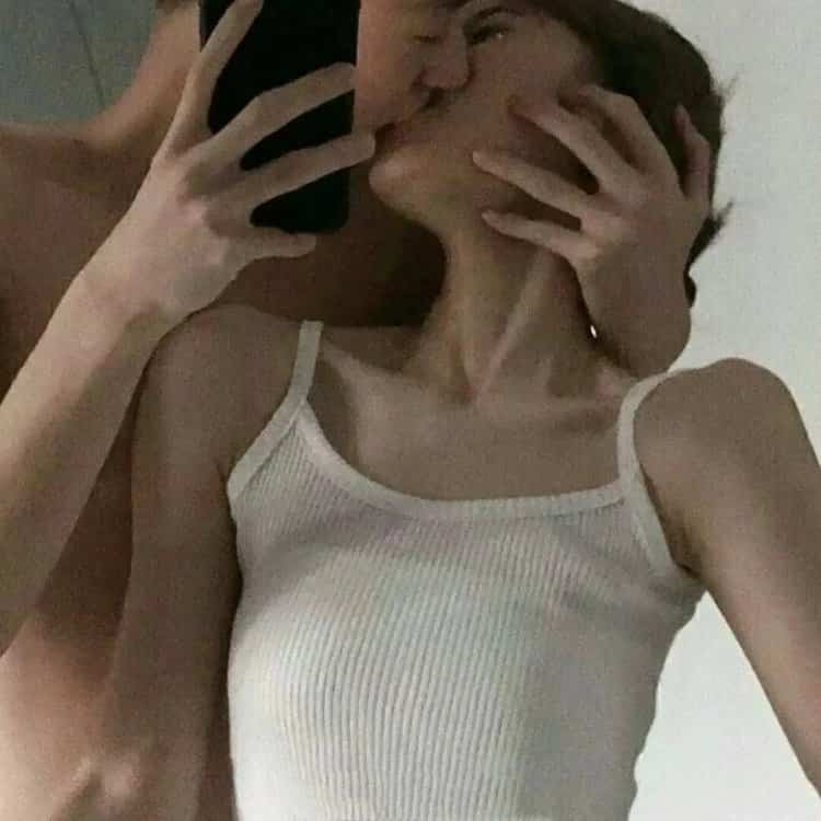 看了会脸红的禁欲系真人情侣头像 御姐萝莉范又纯又欲男女情头_15