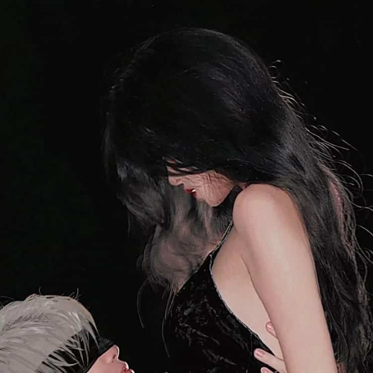 看了会脸红的禁欲系真人情侣头像 御姐萝莉范又纯又欲男女情头_12