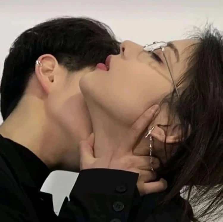 看了会脸红的禁欲系真人情侣头像 御姐萝莉范又纯又欲男女情头_10