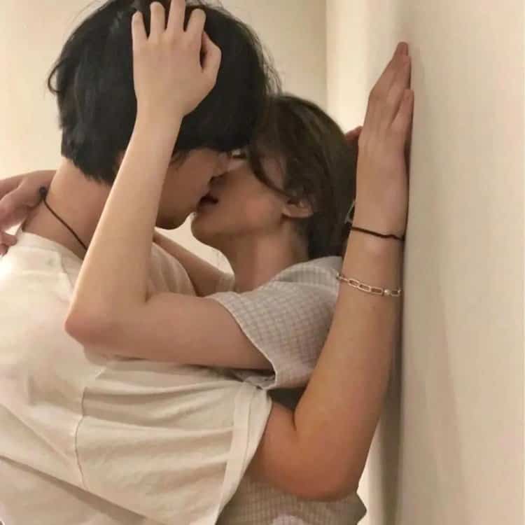 看了会脸红的禁欲系真人情侣头像 御姐萝莉范又纯又欲男女情头_8