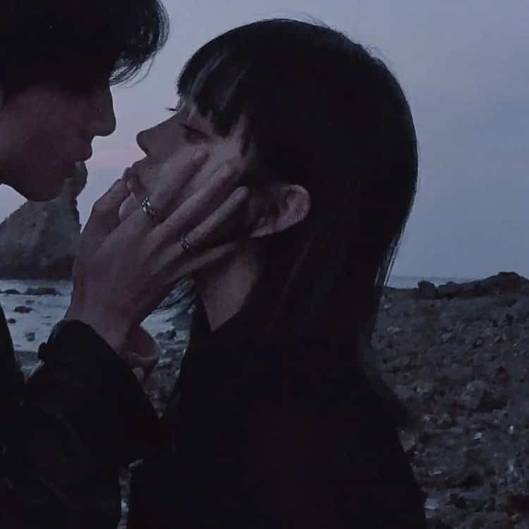 看了会脸红的禁欲系真人情侣头像 御姐萝莉范又纯又欲男女情头_4