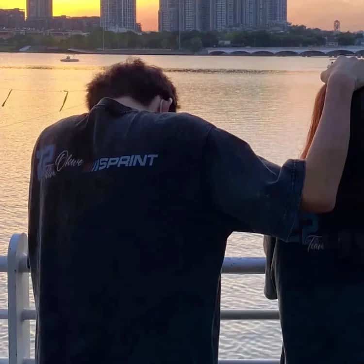 冷门小众ins氛围感拉满的真人照片优质情头 既惊艳又耐看的情侣头像_31