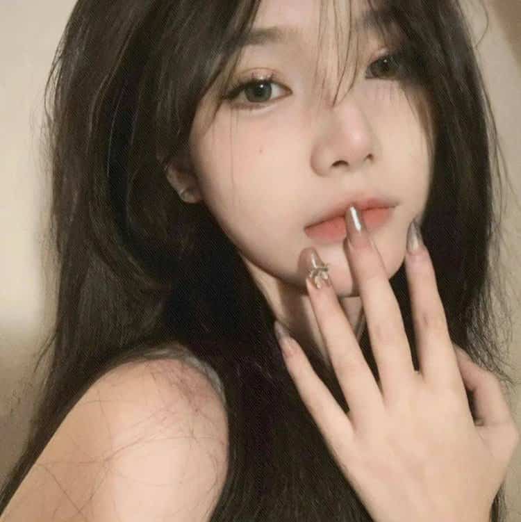 纯欲高级质感ins风氛围感很强的真人照片女头 高颜值女生微信头像_10