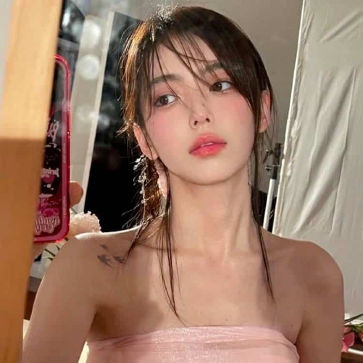 纯欲高级质感ins风氛围感很强的真人照片女头 高颜值女生微信头像_23